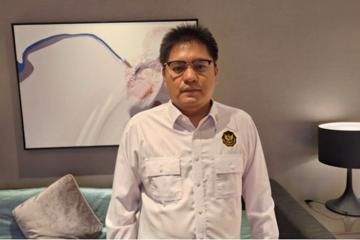 peneliti-sosial-ekonomi-dari-yayasan-kekal-berdikari-jan-pri-kft5