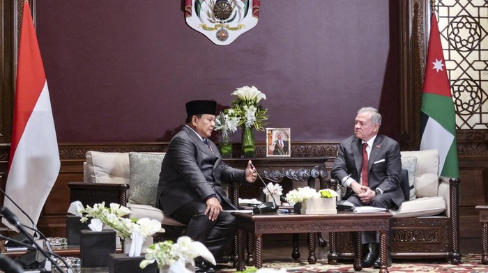 presiden-prabowo-sambangi-yordania-bertemu-raja-abdullah-ii-1772069130841_169