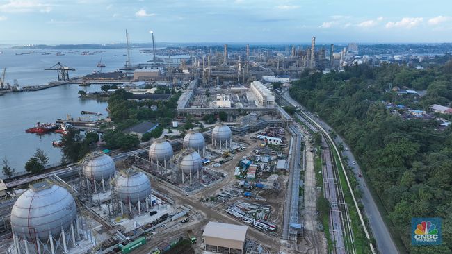 pt-pertamina-persero-menyampaikan-proyek-refinery-development-master-plan-rdmp-balikpapan-yang-akan-menjadi-kilang-paling-mode-1