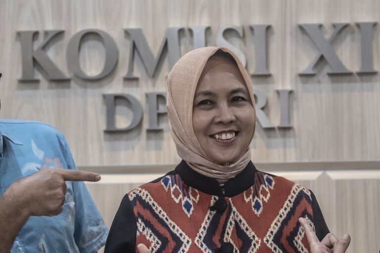 uji-kepatutan-dan-kelayakan-deputi-gubernur-bi-1
