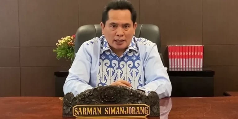 3163983500
