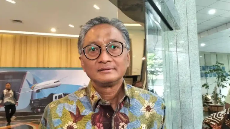 Menteri-Pekerjaan-Umum-PU-Dody-Hanggodo-saat-ditemui-di-Gedung-Karsa