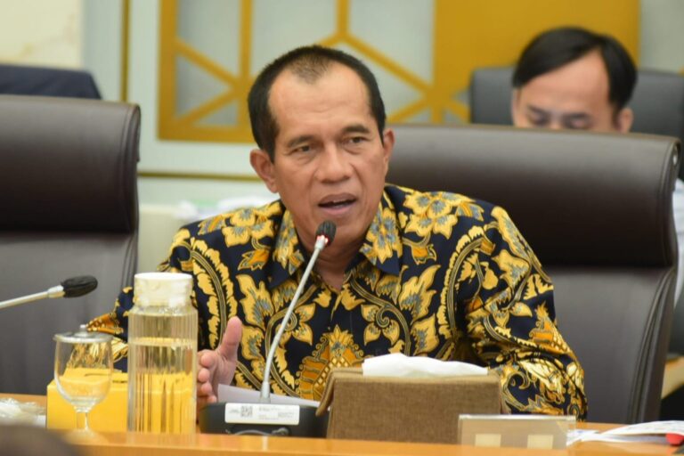 komisi-iv-dpr-apresiasi-keberhasilan-pemerintah-jaga-stok-pangan-14112025-192228