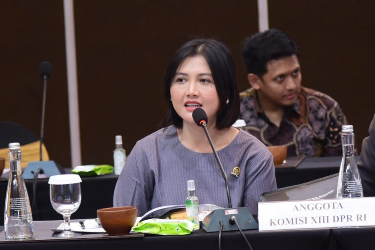 vita-ervina-dukung-penuh-program-bnpt-dalam-menangkap-radikalisme-9H4Ef3N6Xz
