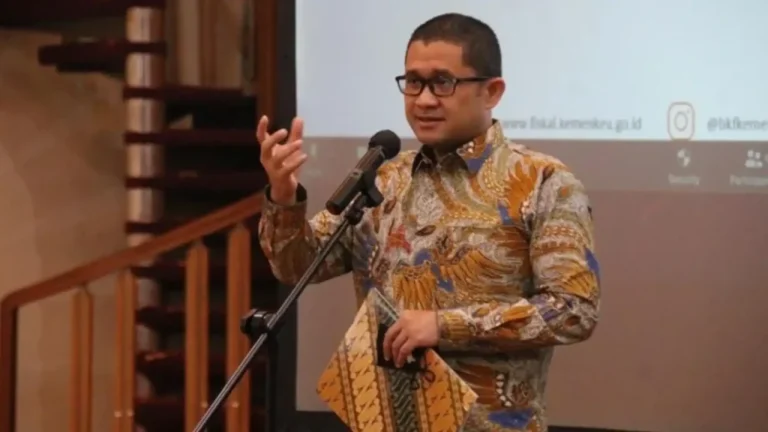 Direktur-Jenderal-Strategi-Ekonomi-dan-Fiskal-Kemenkeu-Febrio-Nathan-Kacaribu_11zon-1536x864-1-1024x576 (1)