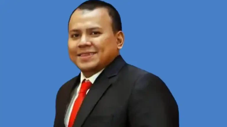 Ekonom-Center-of-Reform-on-Economics-CORE-Yusuf-Rendy-Manilet (1)