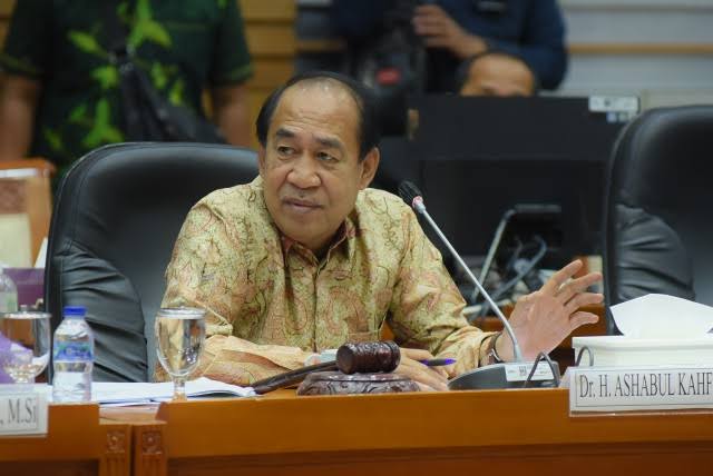banyak-kekurangan-pelayanan-dpr-imbau-masyarik-minta-maaf-ke-jemaah-haji-indonesia-01072023-101937