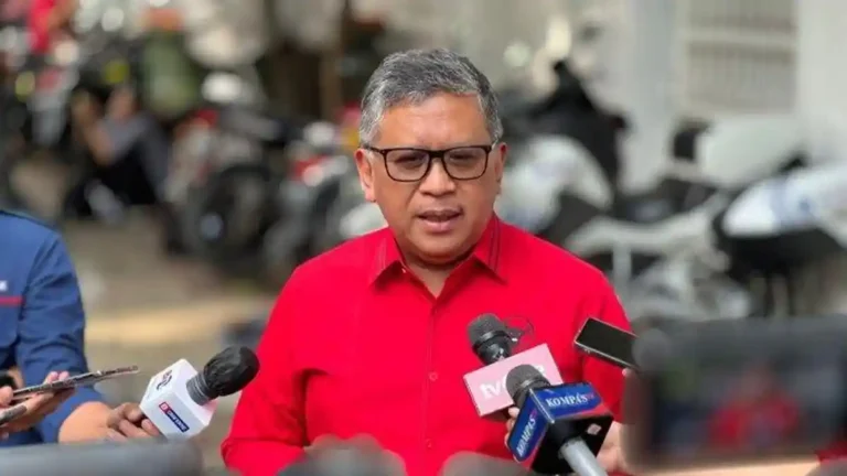 Profil-Hasto-Kristiyanto-Sekjen-PDI-Perjuangan-2025-2030