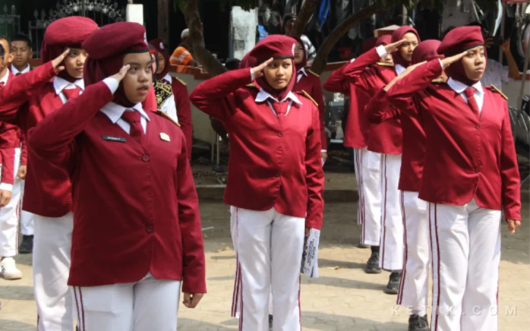 sekolah-rakyat-karakter