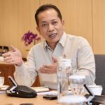 26546-wakil-menteri-koperasi-ferry-juliantono