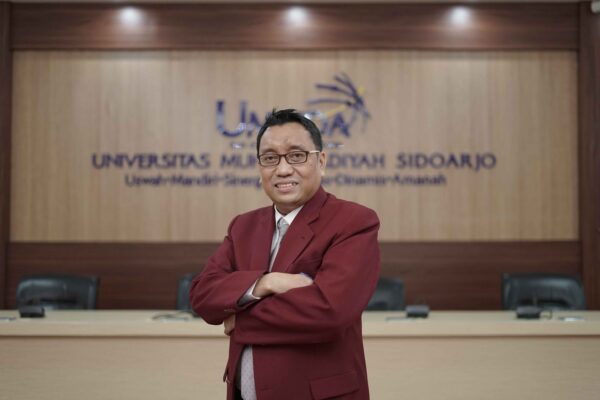 akademik-Prof-Sigit-1-600x400