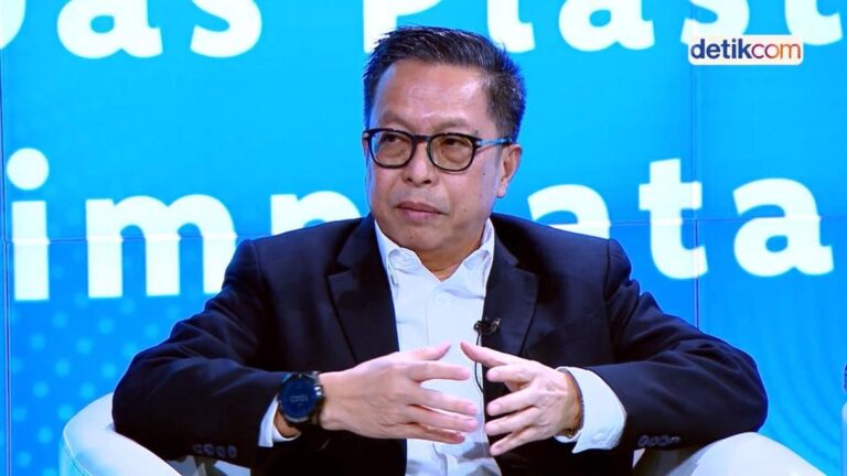 deputi-bidang-pengendalian-pencemaran-dan-kerusakan-lingkungan-bplh-rasio-ridho-sani-1751032286913_169