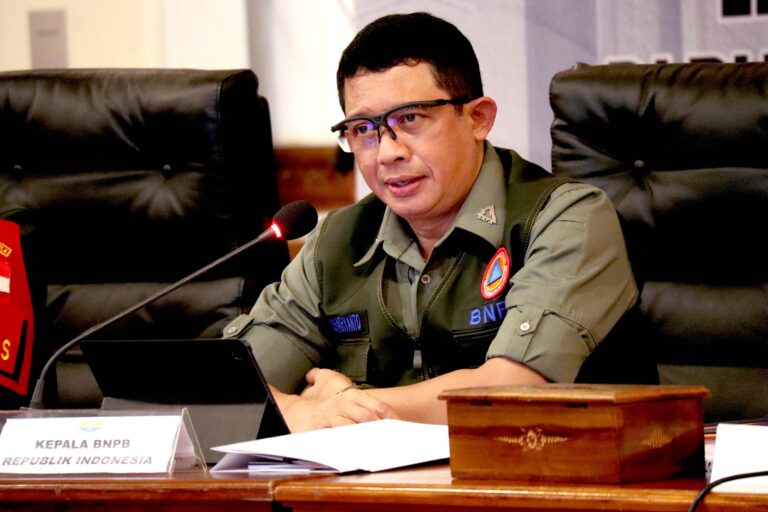 1705479652-besok-kepala-bnpb-kunjungi-riau-pantau-kawasan-terdampak-banjir