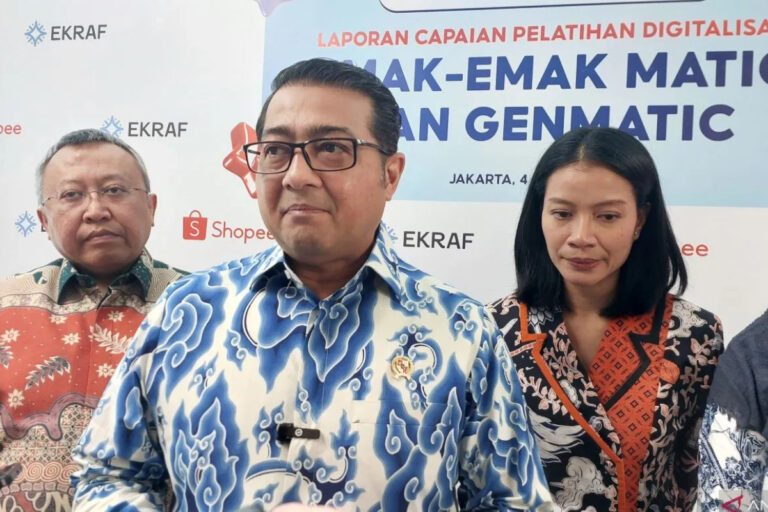 Menteri-Ekonomi-Kreatif-Teuku-Riefky
