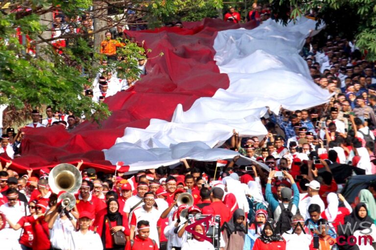 antarafoto-kirab-bendera-merah-putih-040818-ysw-1