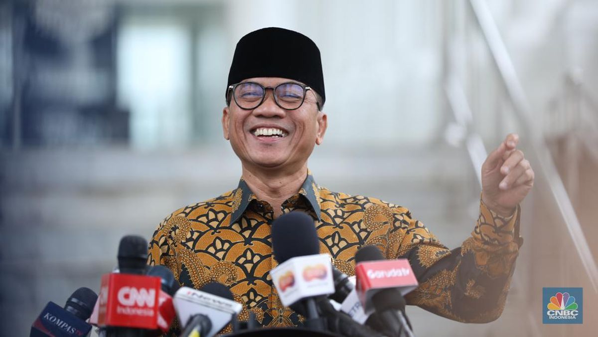 menteri-desa-dan-pembangunan-daerah-tertinggal-mendes-pdt-yandri-susanto-di-istana-merdeka-jakarta-rabu-23102024-cnbc-indonesi-2_169