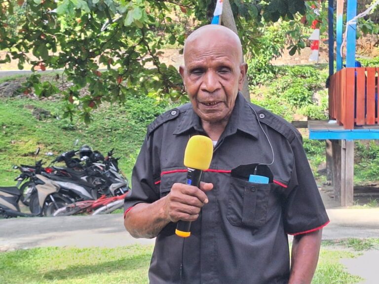 Ondoafi-Kampung-Sabron-Yaru-Nikodemus-Yaboisembut-opm-papua-1536x1152