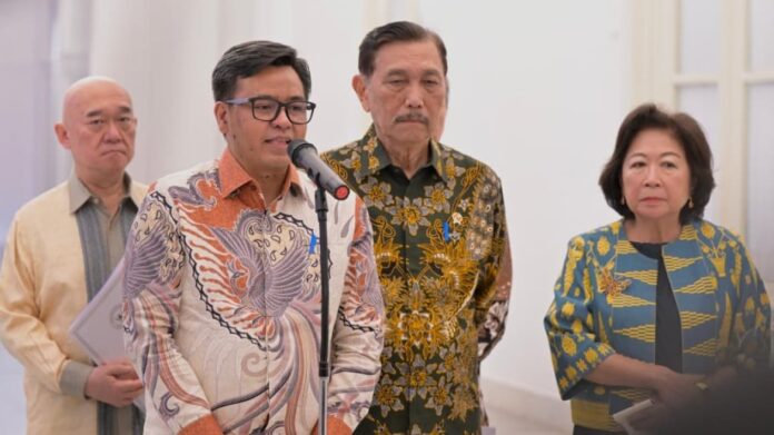 Anggota-Dewan-Ekonomi-Nasional-DEN-Mochammad-Firman-Hidayat-2-696x391