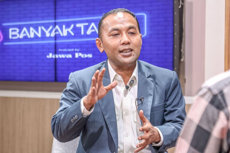 JKT_PODCAST-HARIQO-SATRIA_HANUNG-HAMBARA_20102025-4-2595096685-2513713656 (1)