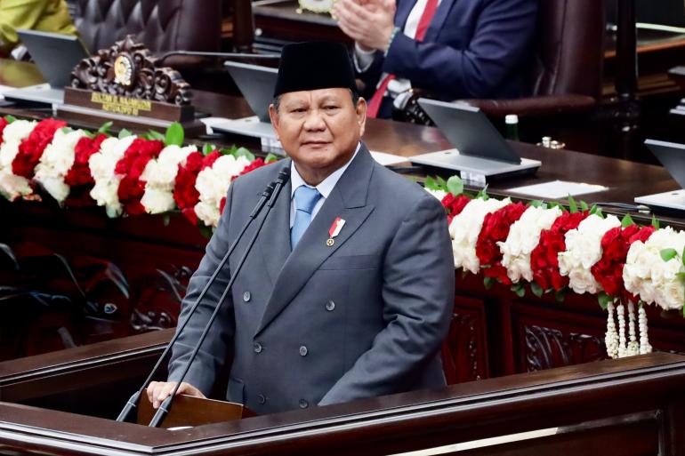 jelang-2-tahun-pemerintahan-survei-ines-kepuasan-ke-prabowo-capai-793-persen_327855